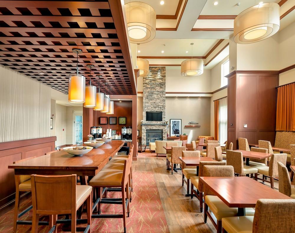 Hampton Inn & Suites Мистик Екстериор снимка