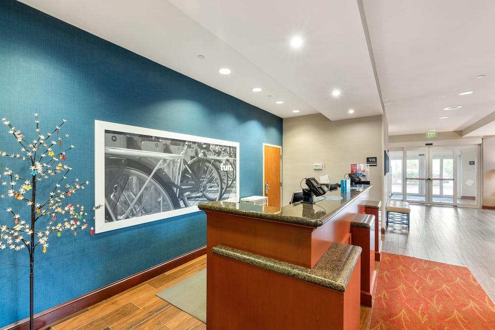 Hampton Inn & Suites Мистик Екстериор снимка