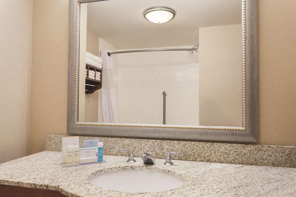 Hampton Inn & Suites Мистик Стая снимка